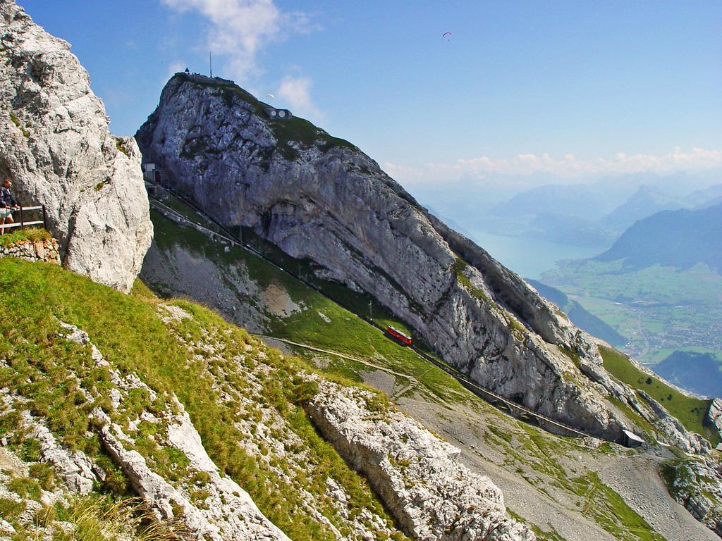 Landgasthof Schlussel Alpnach Hotel Екстериор снимка